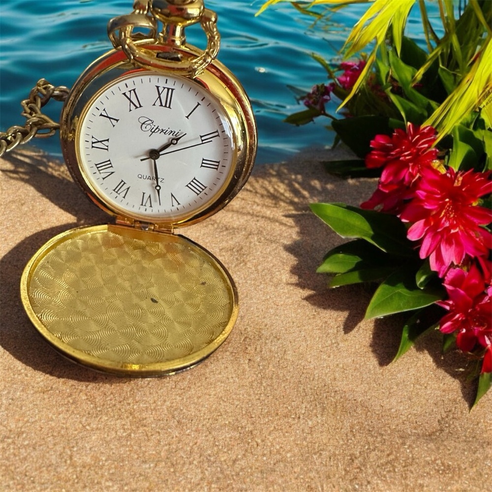 Ciprini Vintage Analog Pocket Watch with Quartz Movement